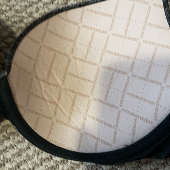 Victoria Secret Padded Perfect Coverage - Picture 4 of 7